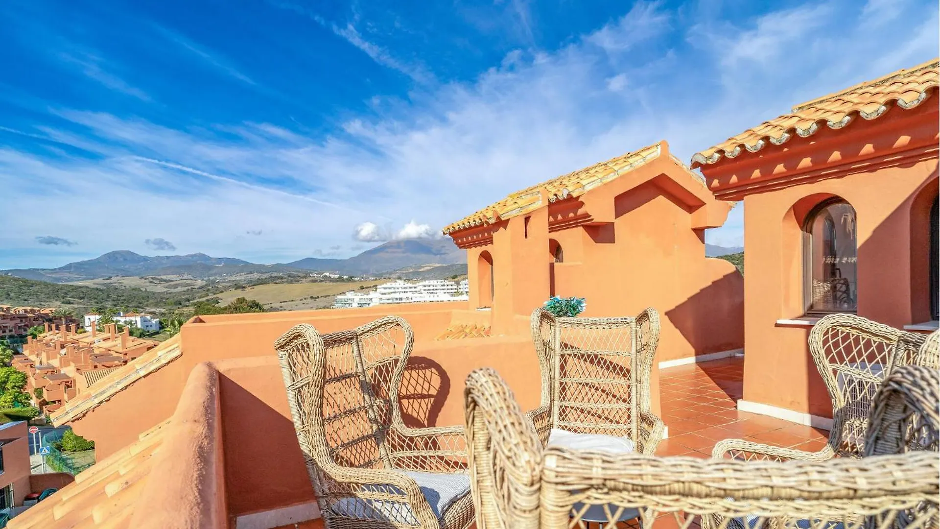 Awesome Apartment In Buenas Noches With Wifi Estepona