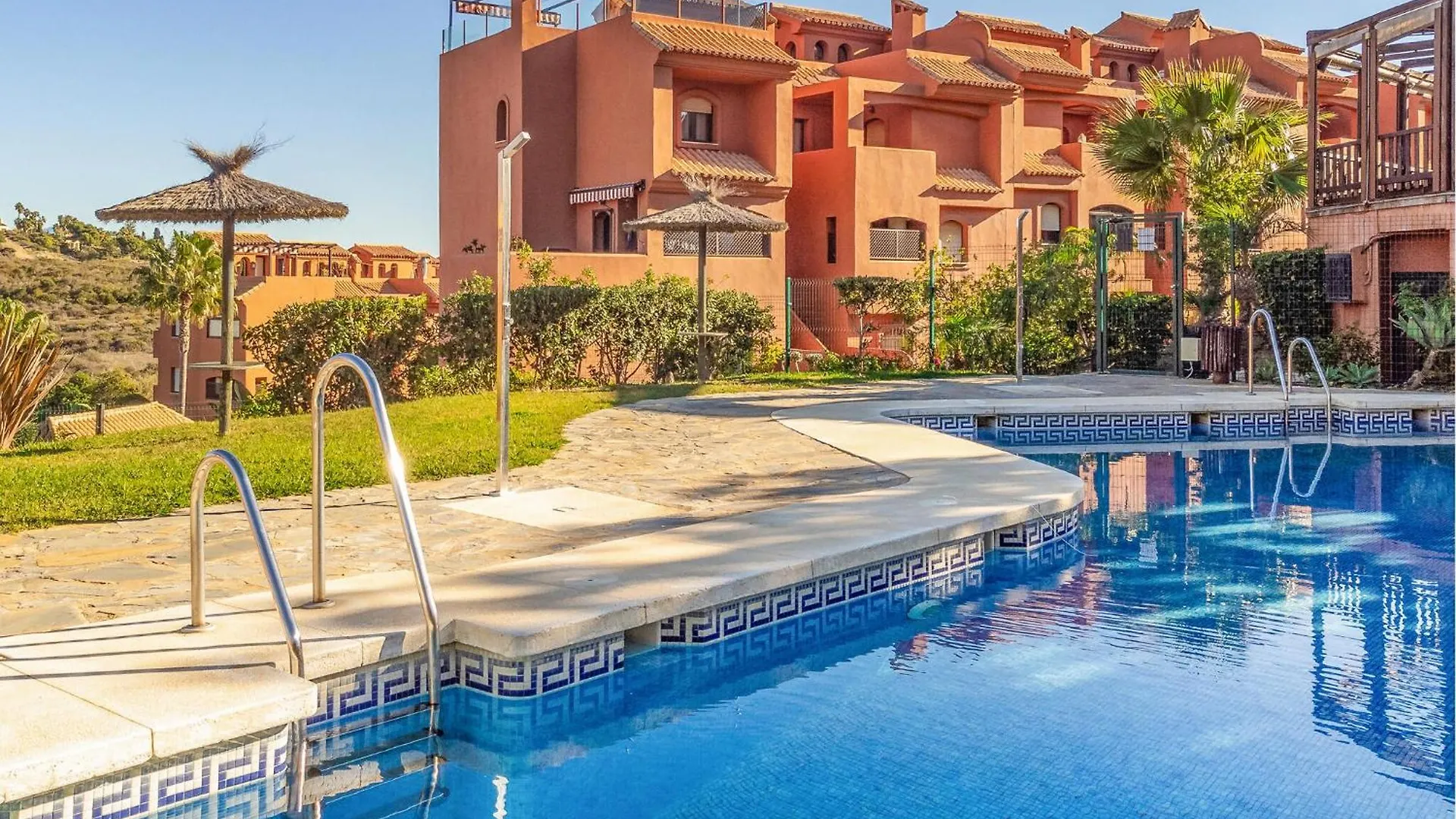 Awesome Apartment In Buenas Noches With Wifi Estepona